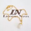 Colar Choker Dourado Corrente Aço Banho Ouro Português-130 Pingente Pedra Rolada Quartzo Branco 38cm