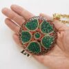Colar Tibetano Caquinho Verde Vermelho Corrente Aço Banho Ouro Elo Português-106